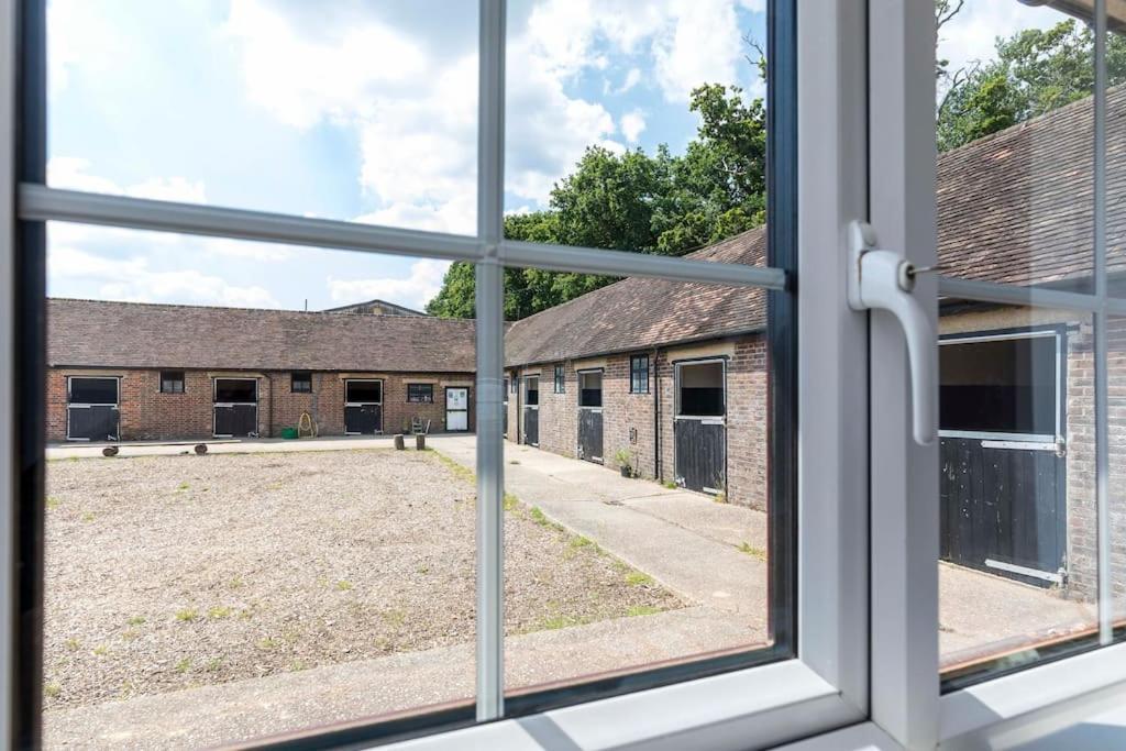 Stable Flat At Westerlands Apartment Graffham Exterior photo